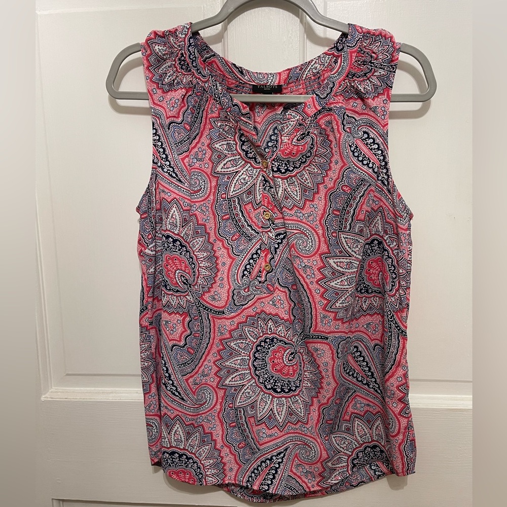 Excellent used condition Talbots women’s medium petite sleeveless blouse